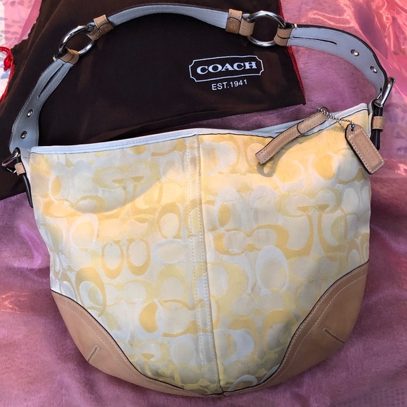Soft yellow Coach purse - Picture 1 of 8